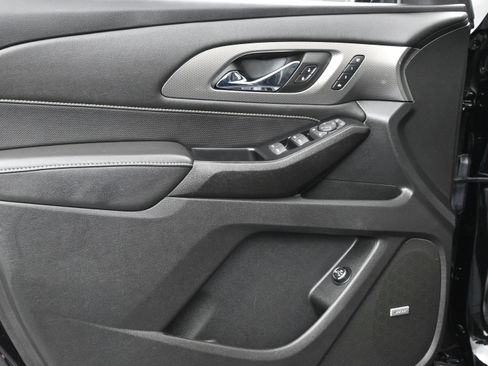 Used 2023 Chevrolet Traverse Premier w/ Redline Edition FWD image 11