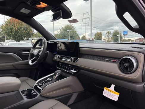 New 2026 Chevrolet Colorado ZR2 w/ Off-Road Front Bumper Package image 41