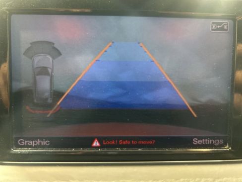 Used 2018 Audi Q3 2.0T Premium Plus w/ Premium Plus Package image 32