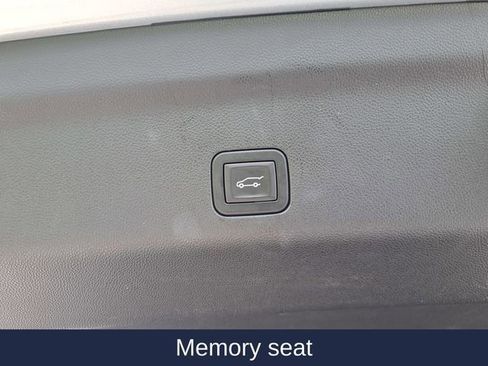 Used 2025 GMC Yukon Elevation w/ Technology Package image 16