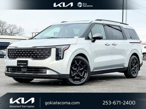 Certified 2025 Kia Carnival SX image 1