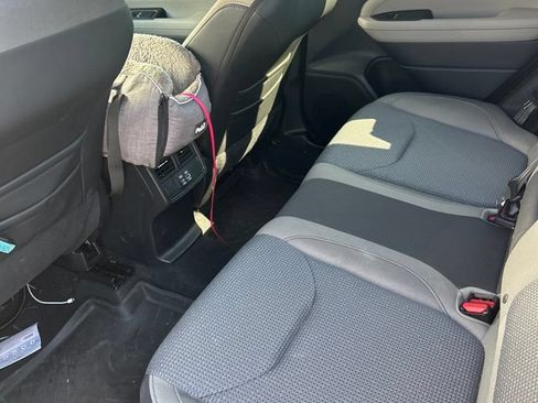 Used 2025 Subaru Forester Premium w/ Convenience Package #2 AWD/4WD image 8