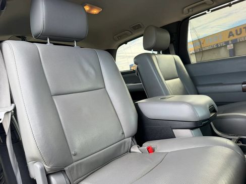 Used 2013 Toyota Sequoia Platinum RWD image 20