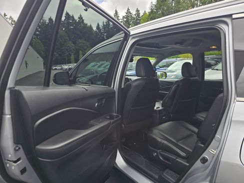 Used 2020 Honda Pilot Elite image 18