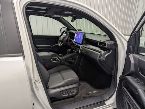 Used 2025 Toyota 4Runner TRD Sport Premium image 29