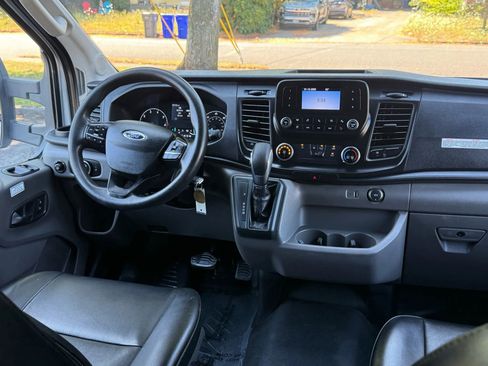 Used 2020 Ford Transit 350 Medium Roof w/LWB Van 3D image 3