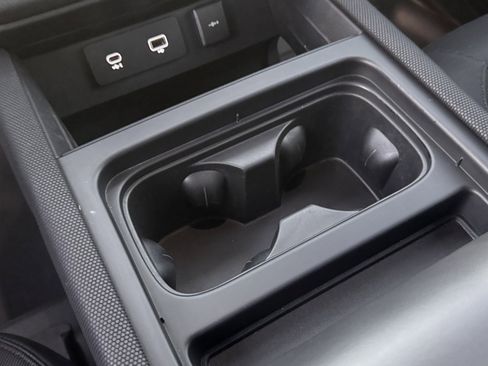 Used 2022 Land Rover Defender 110 V8 image 24