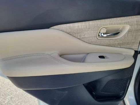 Certified 2021 Nissan Murano SV w/ SV Special Edition Package FWD image 17