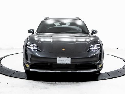 Certified 2022 Porsche Taycan 4 Cross Turismo image 10