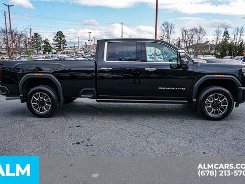 Used 2024 GMC Sierra 2500 Denali w/ Denali Reserve Package image 9