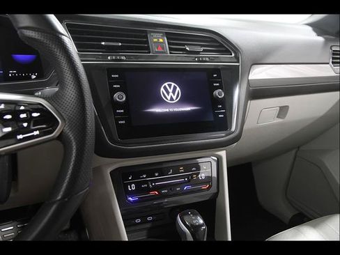 Certified 2024 Volkswagen Tiguan SE R-Line AWD/4WD image 9