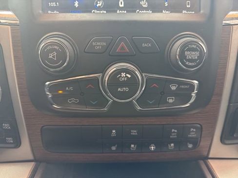Used 2018 RAM 1500 Laramie AWD/4WD image 26