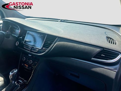 Used 2020 Buick Encore Preferred image 36