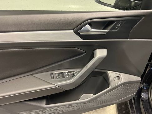 Used 2025 Volkswagen Jetta S FWD image 7