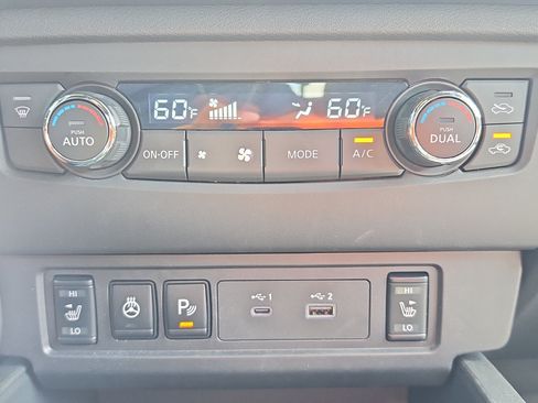 Used 2026 Nissan Frontier SV w/ All-Weather Content Package RWD image 18