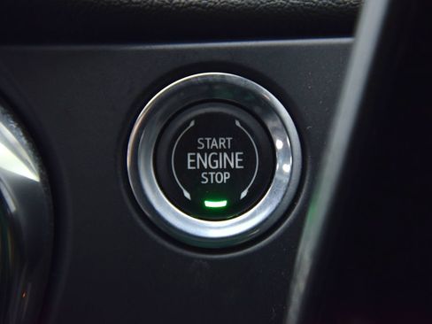 Used 2024 Chevrolet Blazer LT w/ Convenience Package FWD image 29
