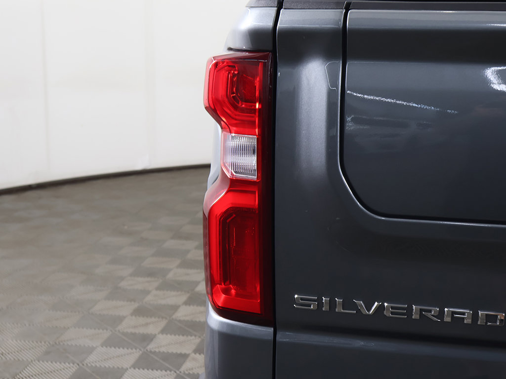 Used 2021 Chevrolet Silverado 1500 LT Trail Boss w/ Convenience Package II AWD/4WD image 16