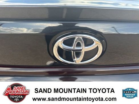 Used 2022 Toyota Corolla XSE image 11