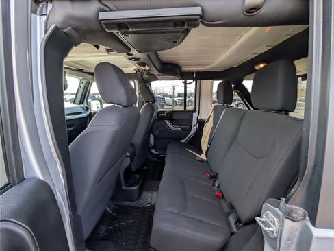 Used 2015 Jeep Wrangler Unlimited Sport image 14