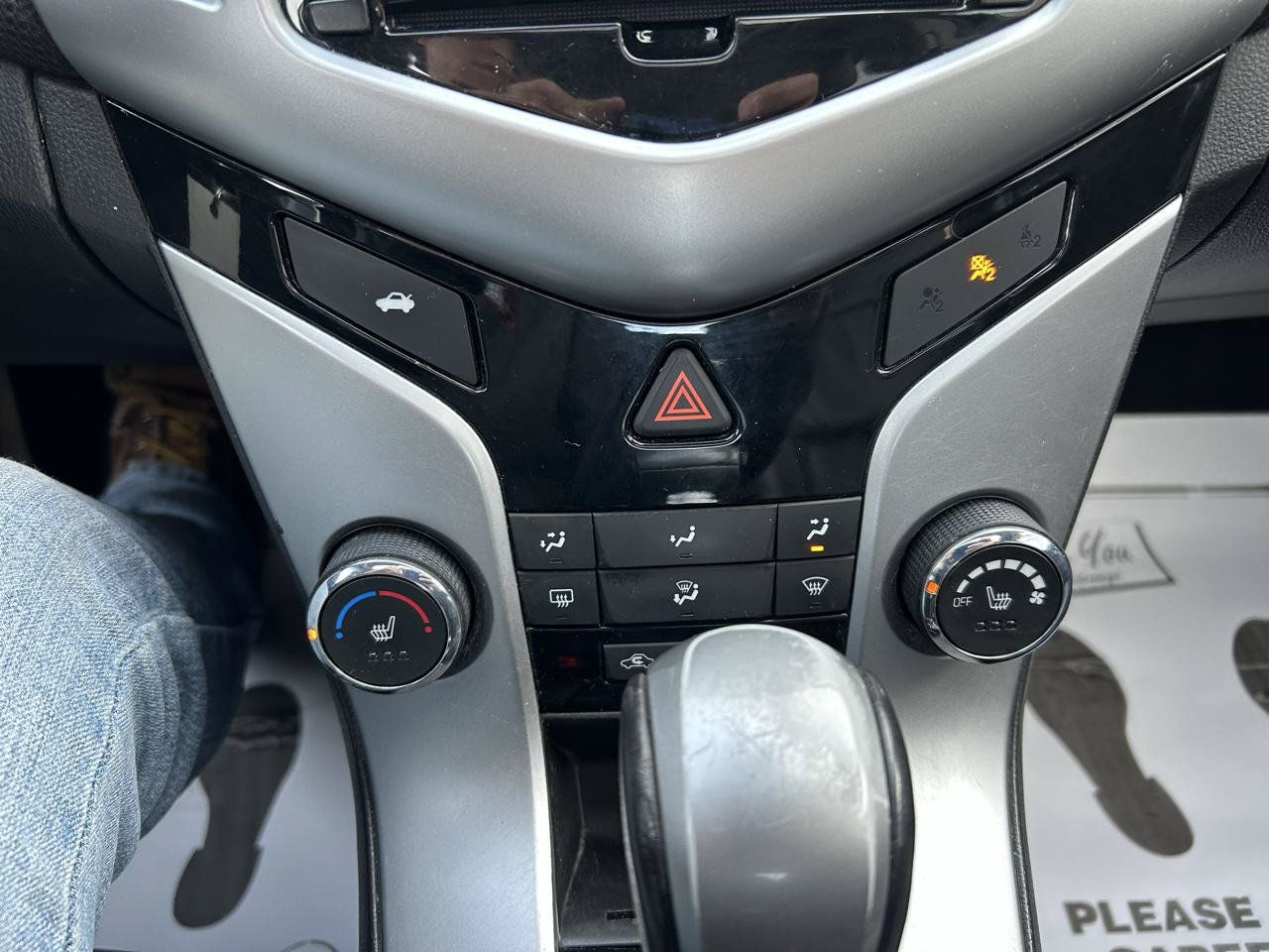 Used 2015 Chevrolet Cruze LT FWD image 25