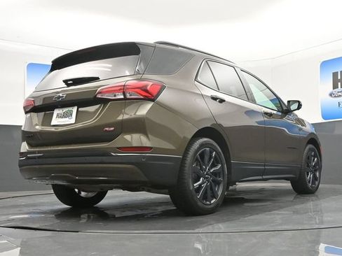Used 2024 Chevrolet Equinox RS FWD image 24