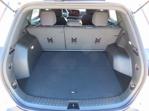 New 2026 Chevrolet Equinox LT w/ Safety and Technology Package FWD image 20