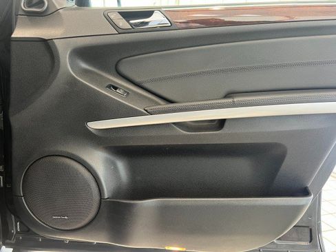 Used 2011 Mercedes-Benz ML 350 4MATIC image 17