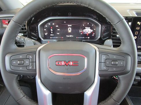 New 2026 GMC Sierra 1500 SLT w/ SLT Premium Plus Package AWD/4WD image 39