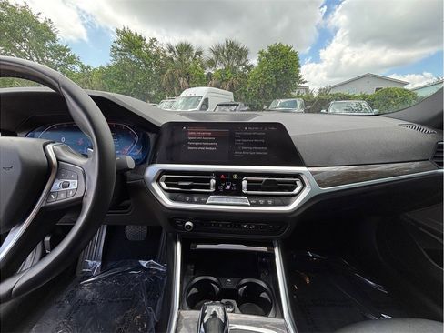 Used 2020 BMW 330i Sedan w/ Convenience Package RWD image 11
