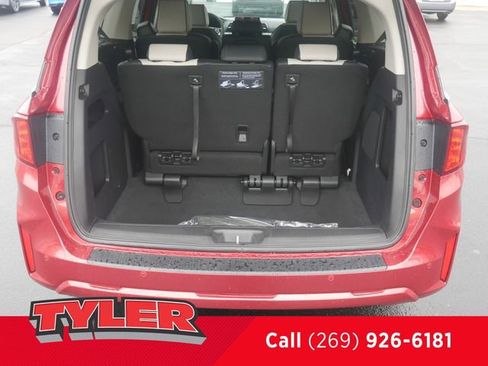 New 2026 Honda Odyssey Elite image 17