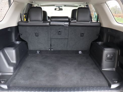 Used 2015 Toyota 4Runner SR5 Premium image 38