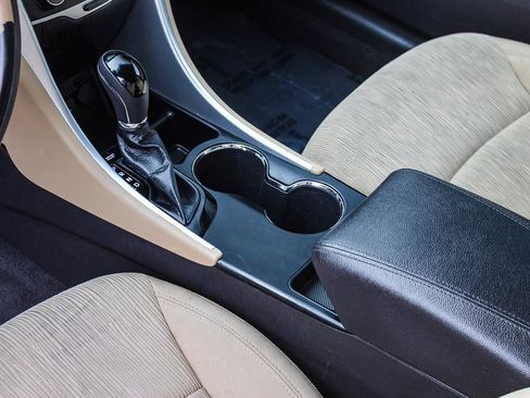 Used 2012 Hyundai Sonata GLS w/ Popular Equipment Pkg image 20