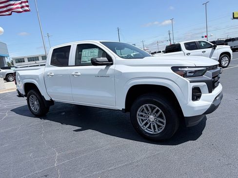 New 2026 Chevrolet Colorado LT RWD image 2
