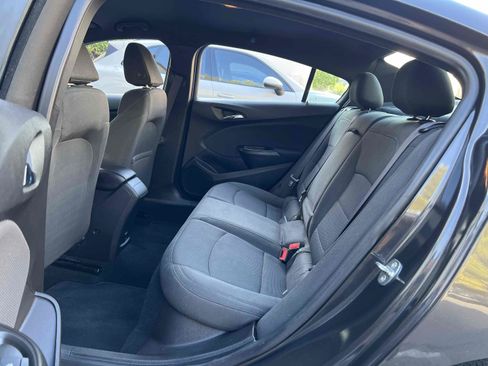 Used 2017 Chevrolet Cruze LT w/ RS Package FWD image 5