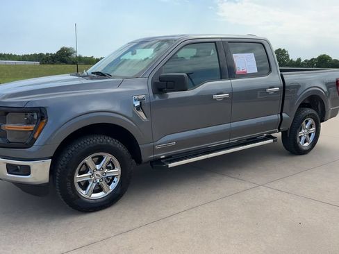 Used 2025 Ford F150 XLT w/ Equipment Group 301A Standard AWD/4WD image 4