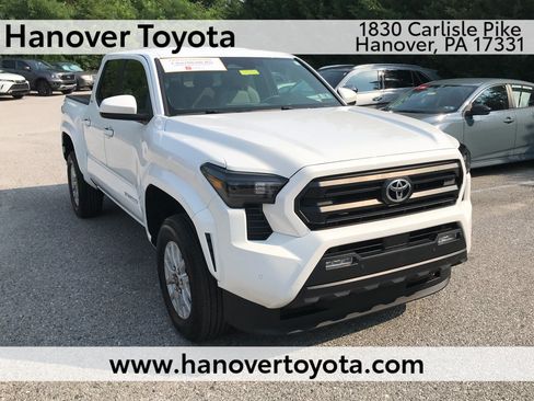 Certified 2024 Toyota Tacoma SR5 AWD/4WD image 1