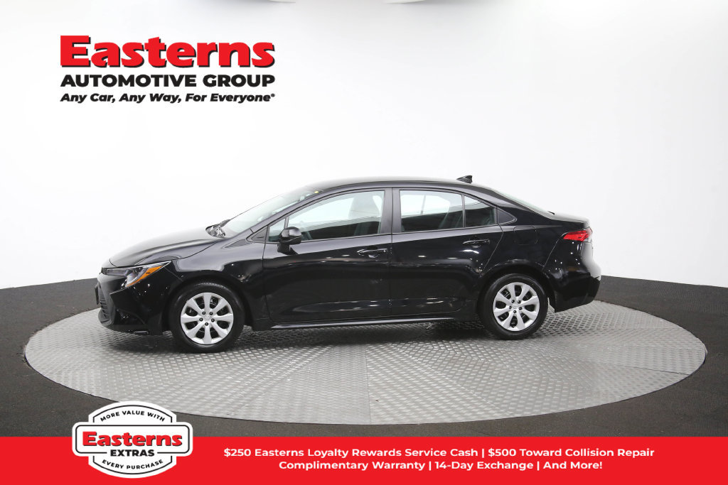 Used 2025 Toyota Corolla LE FWD image 58