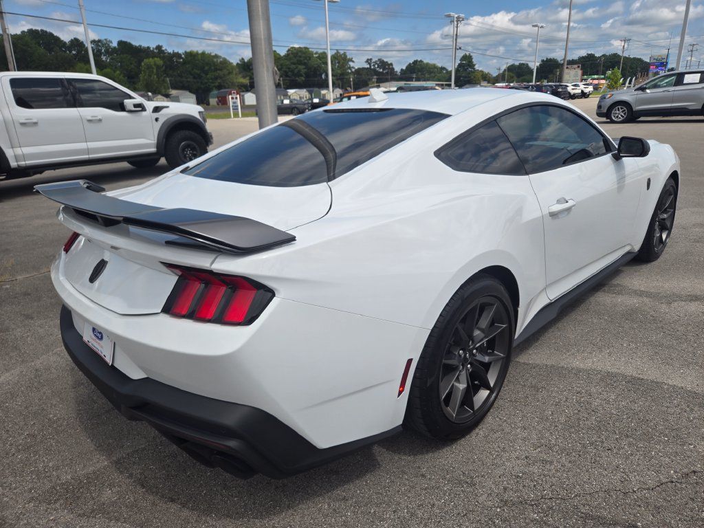 Used 2024 Ford Mustang Dark Horse RWD image 4