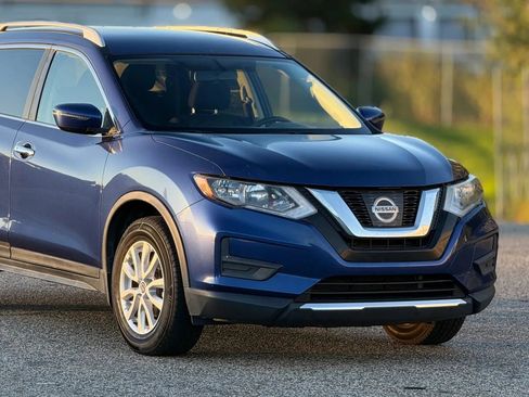 Used 2017 Nissan Rogue SV FWD image 15