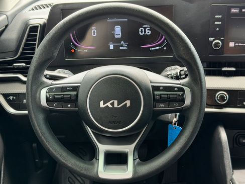 Used 2024 Kia Sportage LX FWD image 22