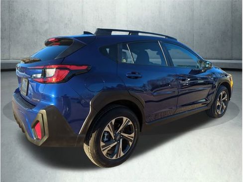 Used 2025 Subaru Crosstrek 2.0i Premium image 5