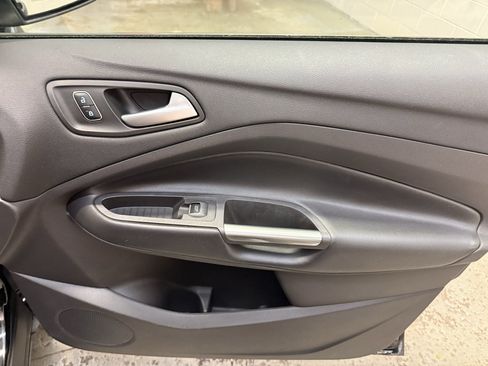 Used 2018 Ford Escape Titanium AWD/4WD image 24