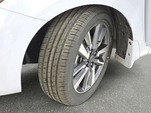 Used 2023 Nissan Versa SV w/ Trunk Package FWD image 30