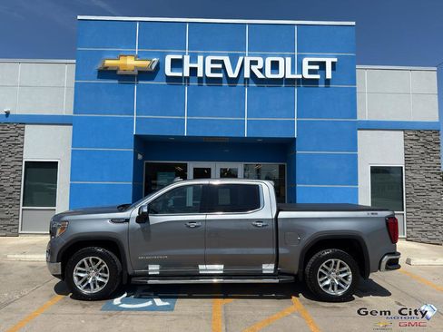Used 2020 GMC Sierra 1500 SLT w/ SLT Premium Plus Package image 1