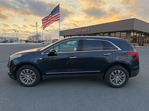 Used 2017 Cadillac XT5 Luxury w/ Driver Awareness Package image 2