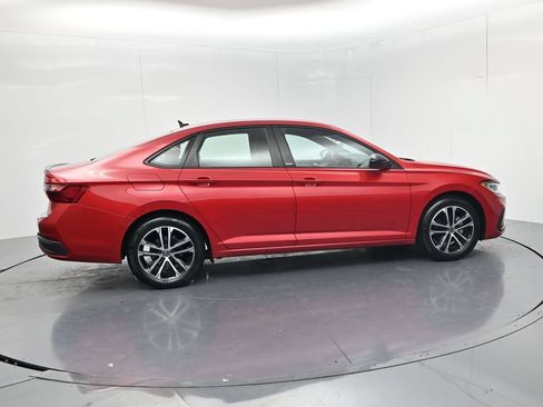 Used 2025 Volkswagen Jetta Sport FWD image 8