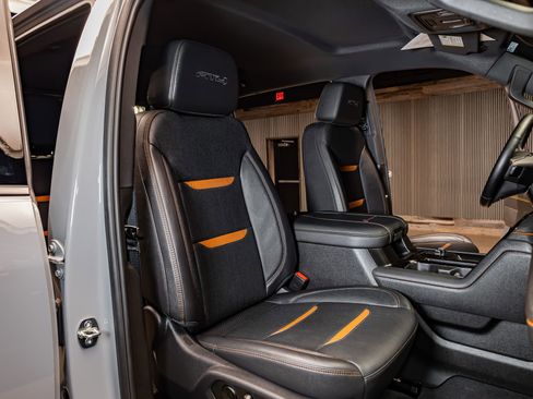 Used 2024 GMC Sierra 2500 AT4 w/ AT4 Preferred Package image 28