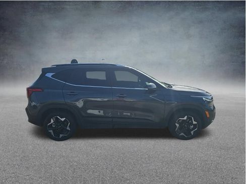 Used 2025 Kia Seltos EX w/ EX Sunroof Package AWD/4WD image 10