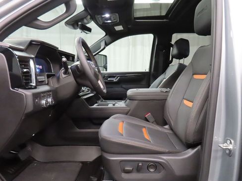 Used 2026 GMC Sierra 2500 AT4 w/ AT4 Premium Plus Package AWD/4WD image 12