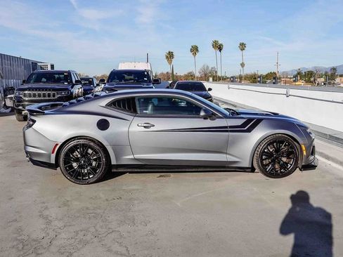 Used 2022 Chevrolet Camaro ZL1 image 13